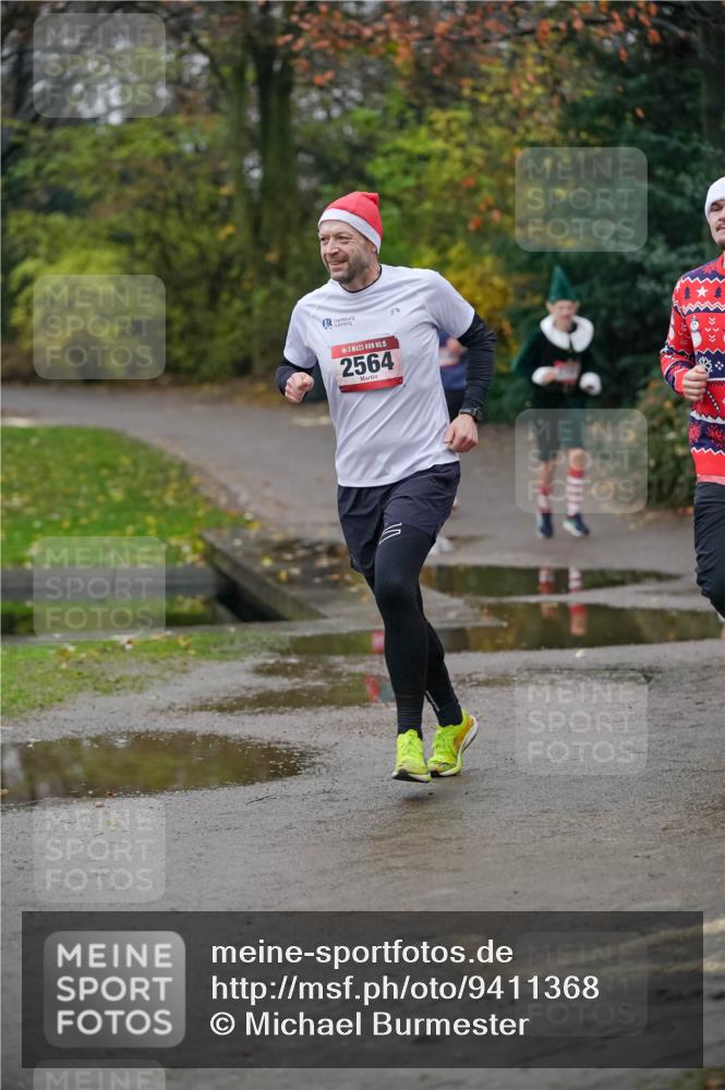 07.12.2025 - St. Pauli X-Mass-Run No. 15 Michael Burmester http://msf.ph/oto/9411368 07.12.2025 09:58:53 Laufen 15, 2564 meine-sportfotos.de
