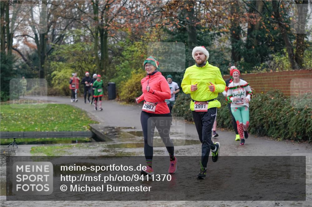 07.12.2025 - St. Pauli X-Mass-Run No. 15 Michael Burmester http://msf.ph/oto/9411370 07.12.2025 11:42:10 Laufen 2987, 2991, 3675 meine-sportfotos.de