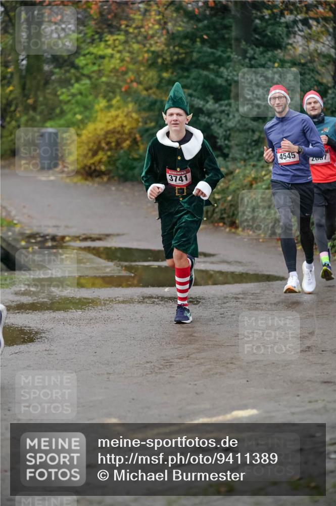 07.12.2025 - St. Pauli X-Mass-Run No. 15 Michael Burmester http://msf.ph/oto/9411389 07.12.2025 09:58:57 Laufen 3741, 4545, 2087 meine-sportfotos.de