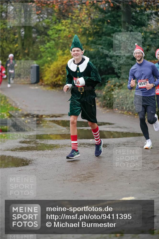 07.12.2025 - St. Pauli X-Mass-Run No. 15 Michael Burmester http://msf.ph/oto/9411395 07.12.2025 09:58:57 Laufen 4545 meine-sportfotos.de