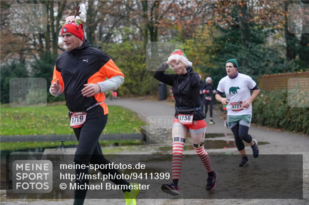 07.12.2025 - St. Pauli X-Mass-Run No. 15 Michael Burmester http://msf.ph/oto/9411399 07.12.2025 11:42:14 Laufen 1719, 4156, 4721 meine-sportfotos.de