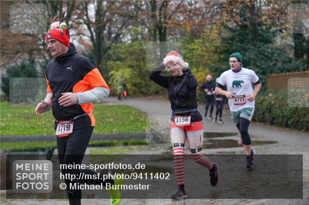 07.12.2025 - St. Pauli X-Mass-Run No. 15 Michael Burmester http://msf.ph/oto/9411402 07.12.2025 11:42:14 Laufen 1719, 4156, 4721 meine-sportfotos.de