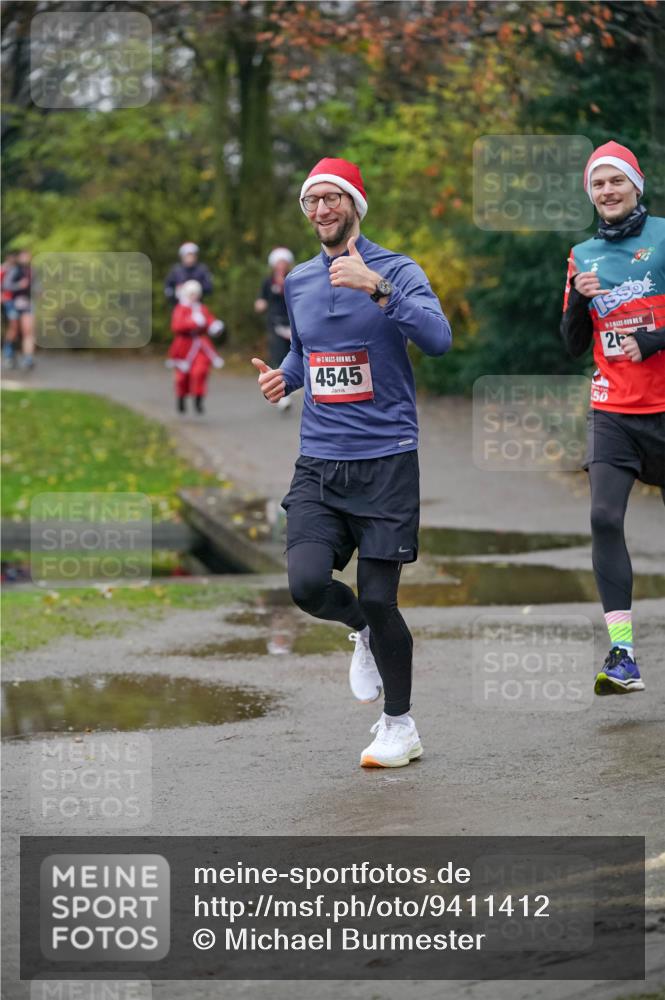 07.12.2025 - St. Pauli X-Mass-Run No. 15 Michael Burmester http://msf.ph/oto/9411412 07.12.2025 09:58:58 Laufen 26, 15, 4545, 50 meine-sportfotos.de