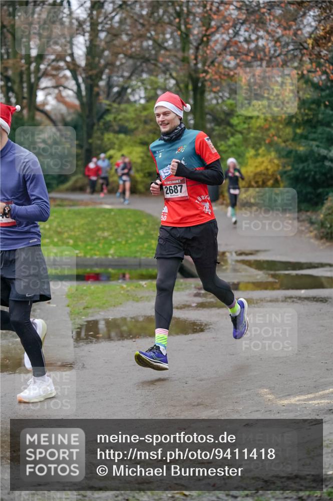 07.12.2025 - St. Pauli X-Mass-Run No. 15 Michael Burmester http://msf.ph/oto/9411418 07.12.2025 09:58:59 Laufen 2687, 50 meine-sportfotos.de