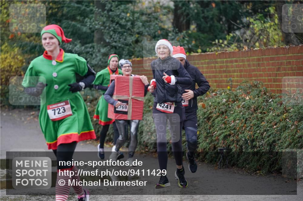 07.12.2025 - St. Pauli X-Mass-Run No. 15 Michael Burmester http://msf.ph/oto/9411429 07.12.2025 11:42:19 Laufen 723, 769, 4241 meine-sportfotos.de
