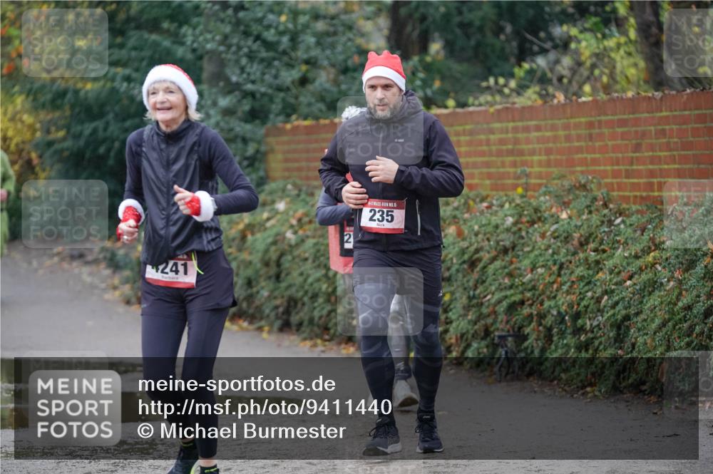 07.12.2025 - St. Pauli X-Mass-Run No. 15 Michael Burmester http://msf.ph/oto/9411440 07.12.2025 11:42:20 Laufen 241, 15, 235, 12 meine-sportfotos.de