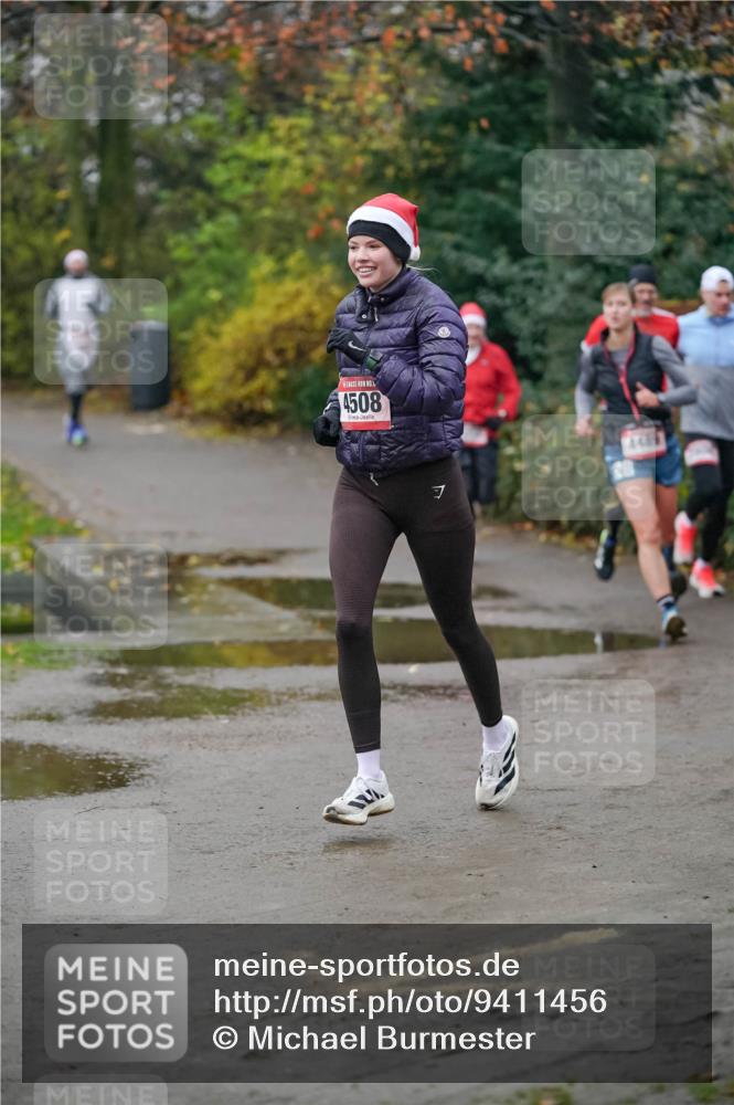 07.12.2025 - St. Pauli X-Mass-Run No. 15 Michael Burmester http://msf.ph/oto/9411456 07.12.2025 09:59:07 Laufen 4508, 4419 meine-sportfotos.de