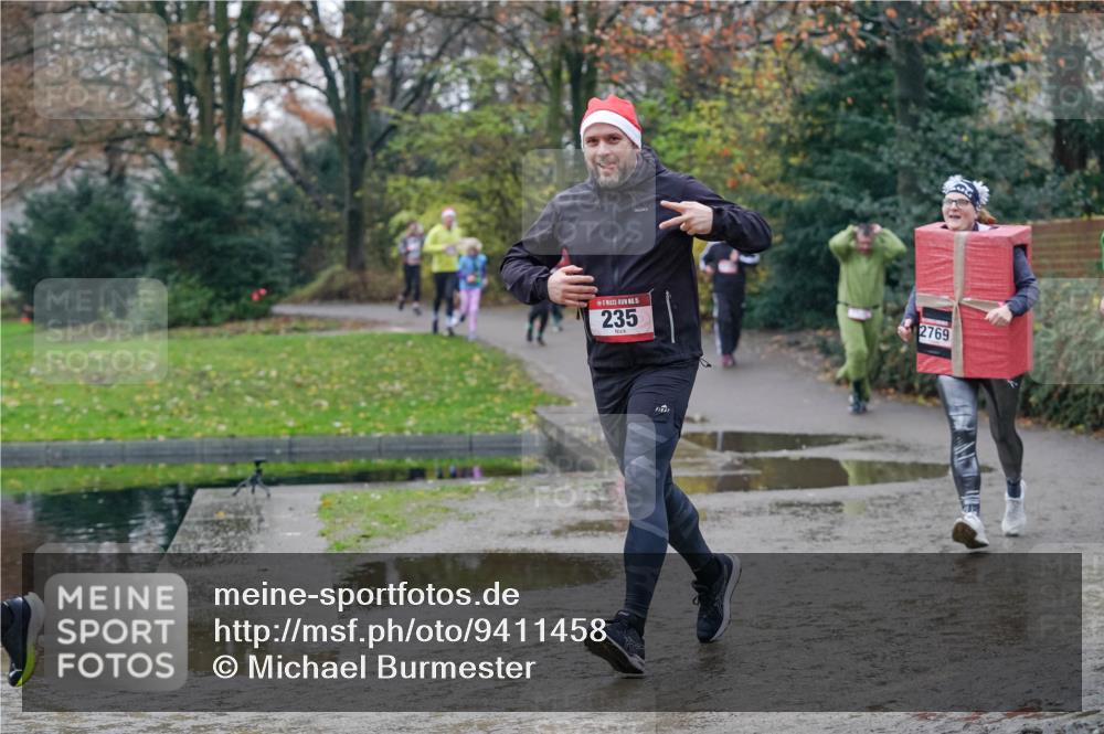 07.12.2025 - St. Pauli X-Mass-Run No. 15 Michael Burmester http://msf.ph/oto/9411458 07.12.2025 11:42:22 Laufen 15, 235, 2769 meine-sportfotos.de