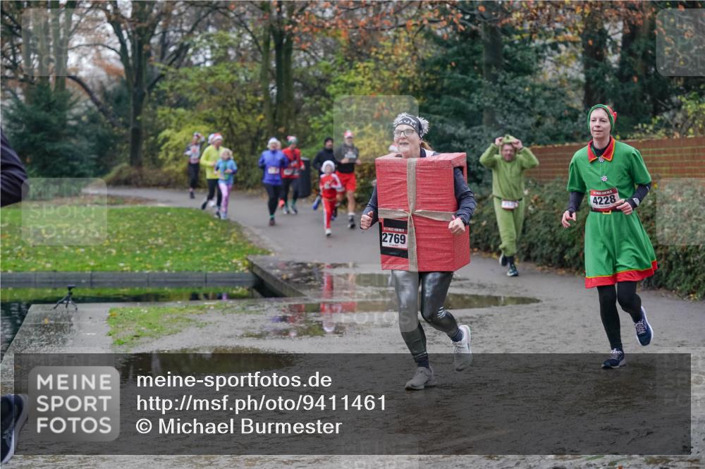 07.12.2025 - St. Pauli X-Mass-Run No. 15 Michael Burmester http://msf.ph/oto/9411461 07.12.2025 11:42:23 Laufen 2769, 4228 meine-sportfotos.de
