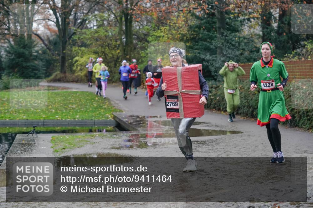 07.12.2025 - St. Pauli X-Mass-Run No. 15 Michael Burmester http://msf.ph/oto/9411464 07.12.2025 11:42:23 Laufen 2769, 4228 meine-sportfotos.de
