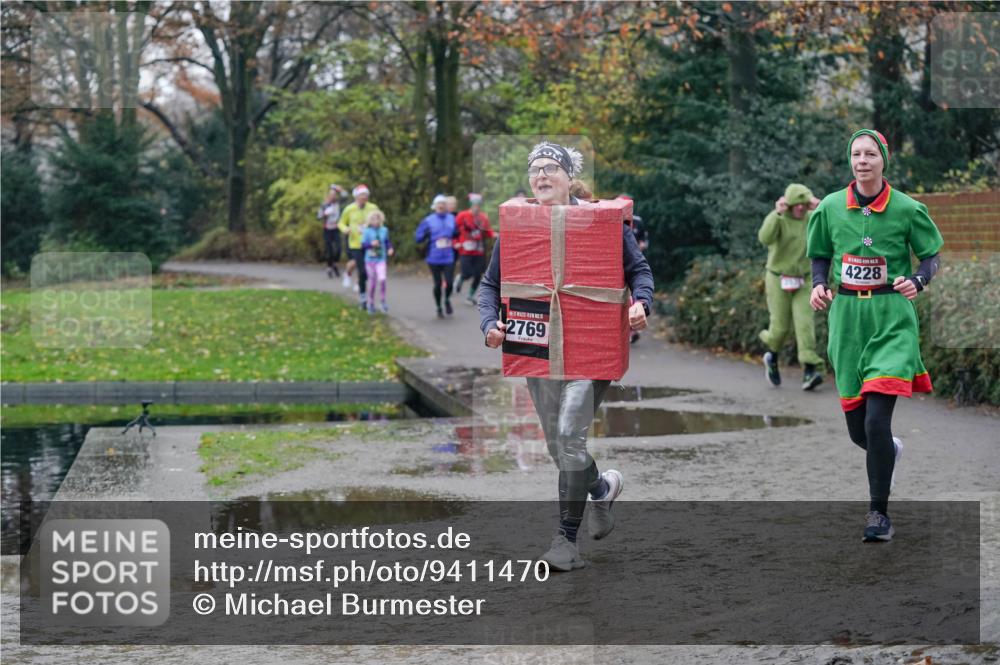 07.12.2025 - St. Pauli X-Mass-Run No. 15 Michael Burmester http://msf.ph/oto/9411470 07.12.2025 11:42:23 Laufen 15, 2769, 4228 meine-sportfotos.de