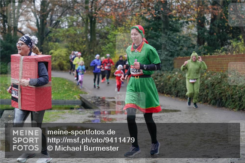 07.12.2025 - St. Pauli X-Mass-Run No. 15 Michael Burmester http://msf.ph/oto/9411479 07.12.2025 11:42:24 Laufen 2769, 4228 meine-sportfotos.de