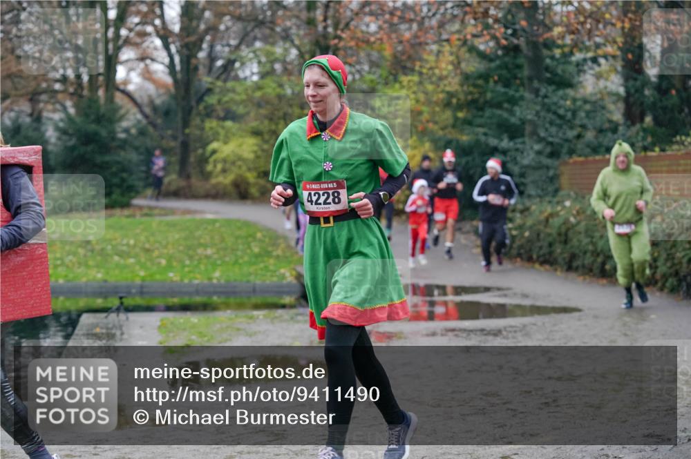 07.12.2025 - St. Pauli X-Mass-Run No. 15 Michael Burmester http://msf.ph/oto/9411490 07.12.2025 11:42:25 Laufen 15, 4228 meine-sportfotos.de