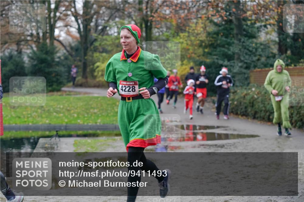 07.12.2025 - St. Pauli X-Mass-Run No. 15 Michael Burmester http://msf.ph/oto/9411493 07.12.2025 11:42:25 Laufen 15, 4228 meine-sportfotos.de