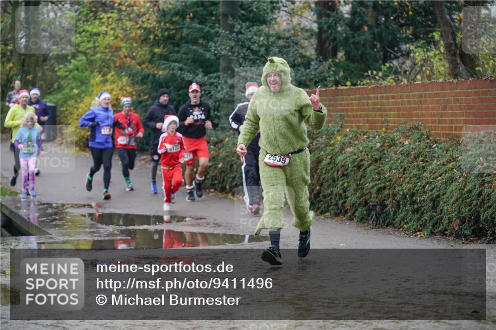 07.12.2025 - St. Pauli X-Mass-Run No. 15 Michael Burmester http://msf.ph/oto/9411496 07.12.2025 11:42:26 Laufen 5122, 2539 meine-sportfotos.de