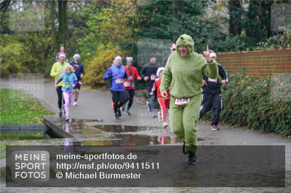 07.12.2025 - St. Pauli X-Mass-Run No. 15 Michael Burmester http://msf.ph/oto/9411511 07.12.2025 11:42:26 Laufen 2539 meine-sportfotos.de