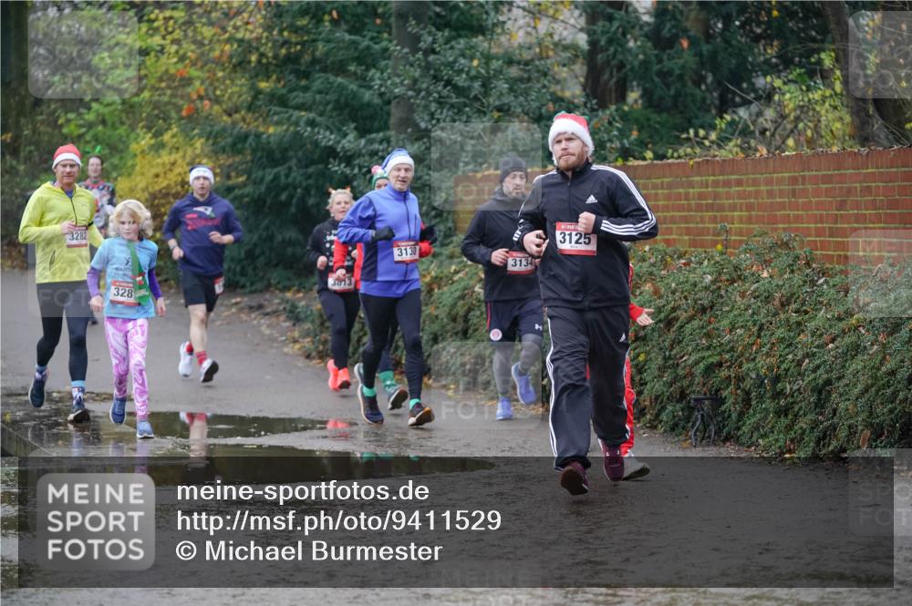 07.12.2025 - St. Pauli X-Mass-Run No. 15 Michael Burmester http://msf.ph/oto/9411529 07.12.2025 11:42:28 Laufen 3282, 3813, 3130, 3134, 3125, 328 meine-sportfotos.de