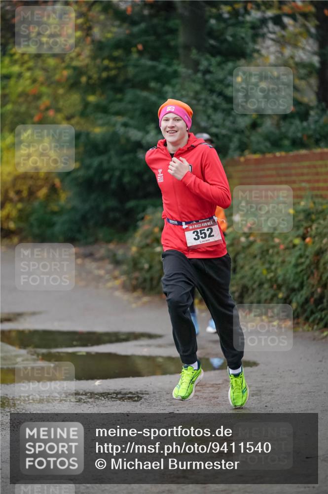 07.12.2025 - St. Pauli X-Mass-Run No. 15 Michael Burmester http://msf.ph/oto/9411540 07.12.2025 09:59:26 Laufen 5, 352 meine-sportfotos.de