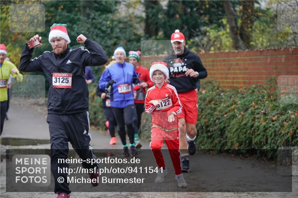 07.12.2025 - St. Pauli X-Mass-Run No. 15 Michael Burmester http://msf.ph/oto/9411541 07.12.2025 11:42:30 Laufen 3282, 15, 3125, 122 meine-sportfotos.de