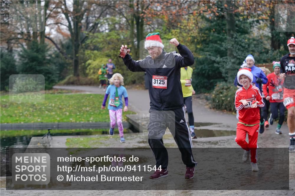 07.12.2025 - St. Pauli X-Mass-Run No. 15 Michael Burmester http://msf.ph/oto/9411544 07.12.2025 11:42:30 Laufen 3125, 3811 meine-sportfotos.de