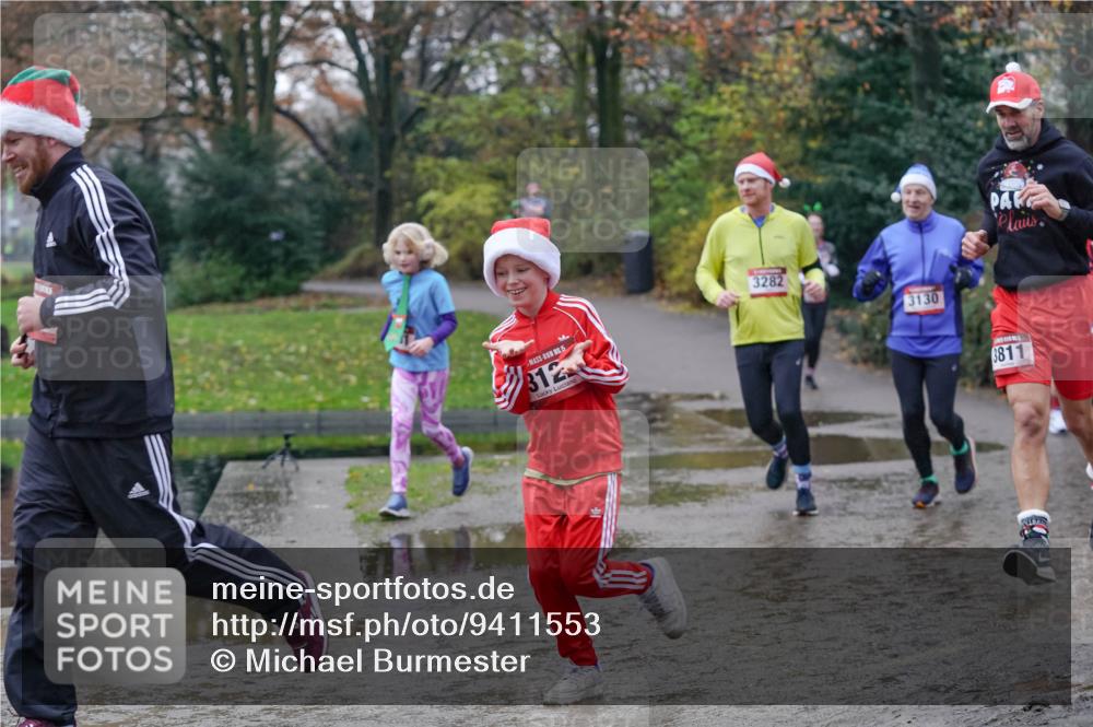 07.12.2025 - St. Pauli X-Mass-Run No. 15 Michael Burmester http://msf.ph/oto/9411553 07.12.2025 11:42:31 Laufen 5, 312, 3282, 3130, 3811 meine-sportfotos.de