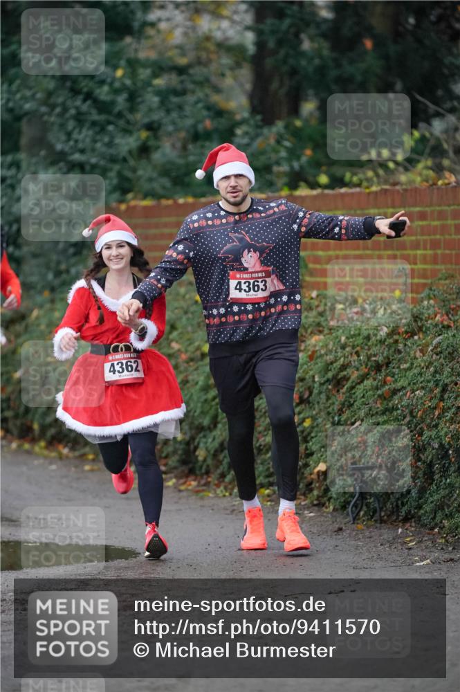 07.12.2025 - St. Pauli X-Mass-Run No. 15 Michael Burmester http://msf.ph/oto/9411570 07.12.2025 09:59:44 Laufen 4362, 15, 4363 meine-sportfotos.de
