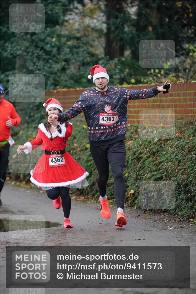 07.12.2025 - St. Pauli X-Mass-Run No. 15 Michael Burmester http://msf.ph/oto/9411573 07.12.2025 09:59:44 Laufen 4362, 15, 4363 meine-sportfotos.de