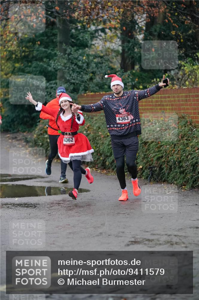 07.12.2025 - St. Pauli X-Mass-Run No. 15 Michael Burmester http://msf.ph/oto/9411579 07.12.2025 09:59:45 Laufen 4362, 4363 meine-sportfotos.de