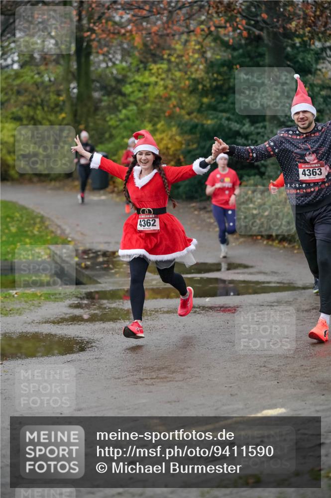 07.12.2025 - St. Pauli X-Mass-Run No. 15 Michael Burmester http://msf.ph/oto/9411590 07.12.2025 09:59:46 Laufen 15, 4362, 15, 4363 meine-sportfotos.de