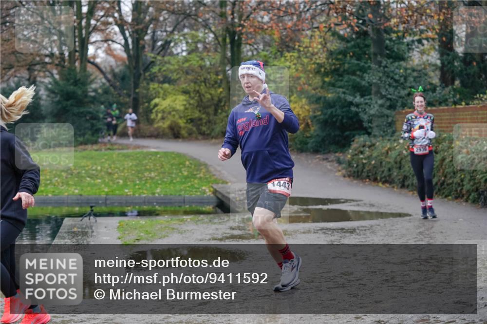 07.12.2025 - St. Pauli X-Mass-Run No. 15 Michael Burmester http://msf.ph/oto/9411592 07.12.2025 11:42:34 Laufen 1443, 2936 meine-sportfotos.de