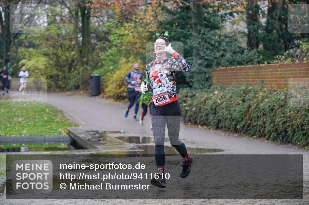 07.12.2025 - St. Pauli X-Mass-Run No. 15 Michael Burmester http://msf.ph/oto/9411610 07.12.2025 11:42:36 Laufen 2936 meine-sportfotos.de