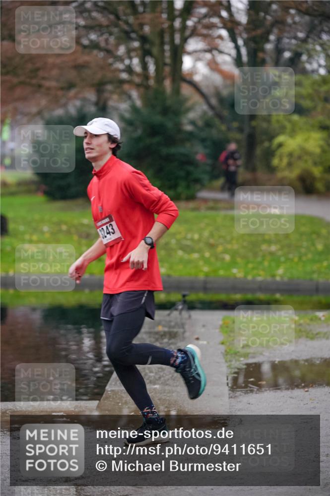 07.12.2025 - St. Pauli X-Mass-Run No. 15 Michael Burmester http://msf.ph/oto/9411651 07.12.2025 09:59:56 Laufen 243 meine-sportfotos.de