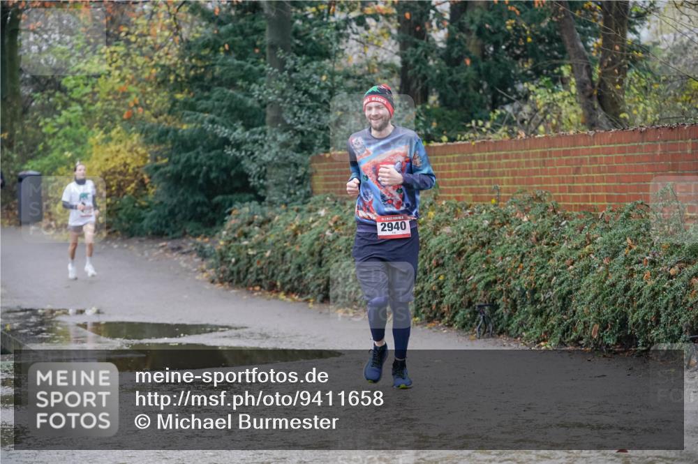 07.12.2025 - St. Pauli X-Mass-Run No. 15 Michael Burmester http://msf.ph/oto/9411658 07.12.2025 11:42:42 Laufen 2940 meine-sportfotos.de