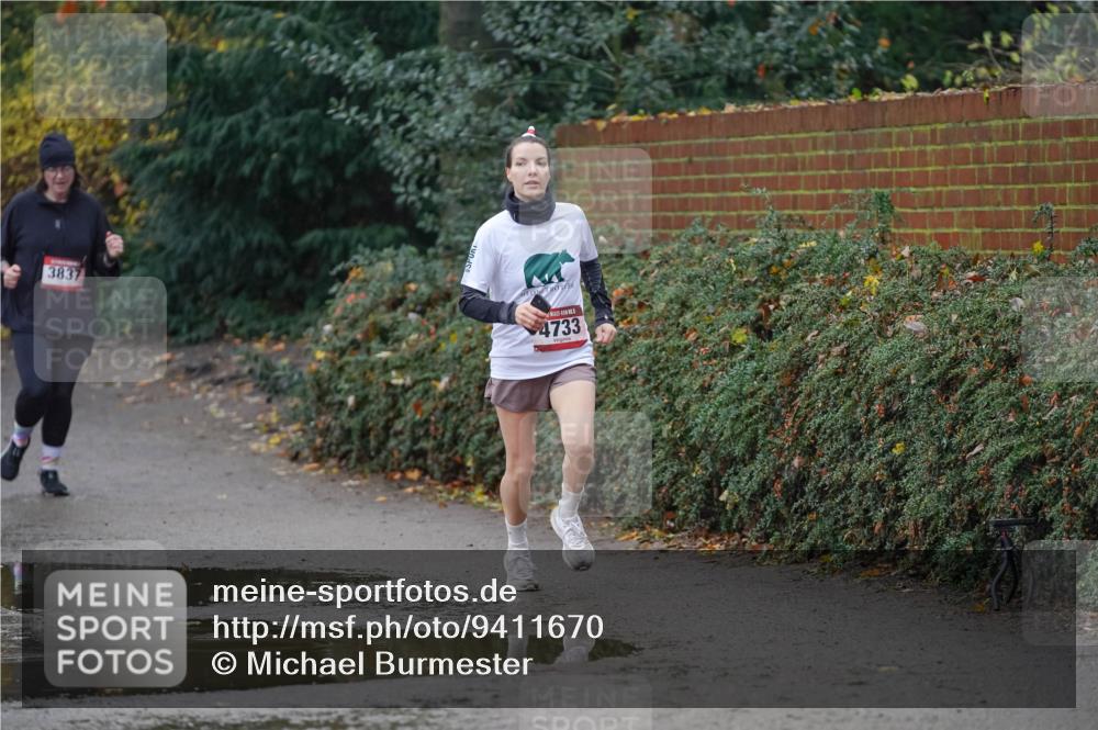 07.12.2025 - St. Pauli X-Mass-Run No. 15 Michael Burmester http://msf.ph/oto/9411670 07.12.2025 11:42:45 Laufen 3837, 4733 meine-sportfotos.de