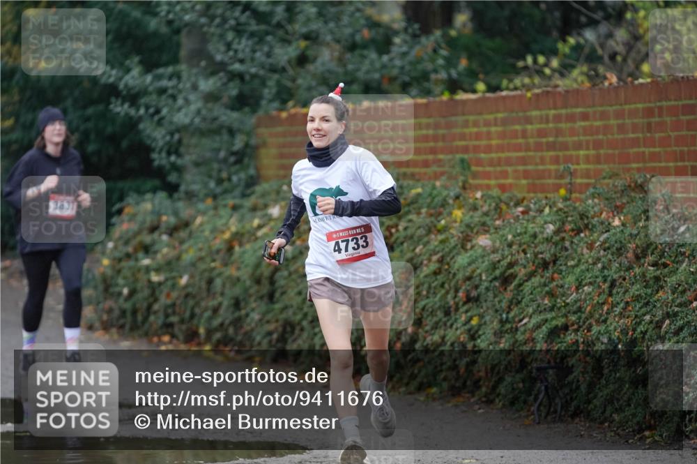 07.12.2025 - St. Pauli X-Mass-Run No. 15 Michael Burmester http://msf.ph/oto/9411676 07.12.2025 11:42:46 Laufen 3837, 15, 4733 meine-sportfotos.de