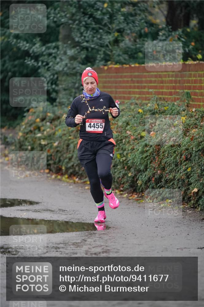 07.12.2025 - St. Pauli X-Mass-Run No. 15 Michael Burmester http://msf.ph/oto/9411677 07.12.2025 10:00:03 Laufen 15, 4455 meine-sportfotos.de