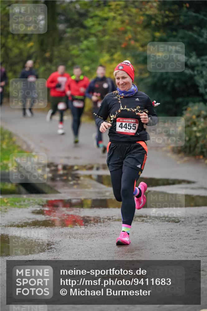 07.12.2025 - St. Pauli X-Mass-Run No. 15 Michael Burmester http://msf.ph/oto/9411683 07.12.2025 10:00:04 Laufen 15, 4455 meine-sportfotos.de