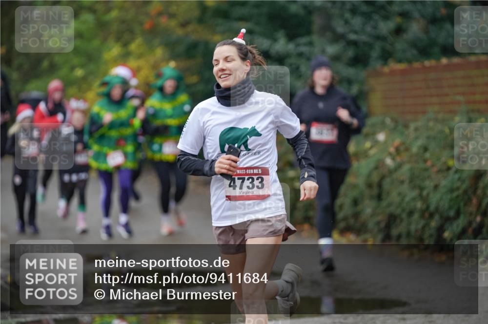 07.12.2025 - St. Pauli X-Mass-Run No. 15 Michael Burmester http://msf.ph/oto/9411684 07.12.2025 11:42:47 Laufen 15, 4733 meine-sportfotos.de