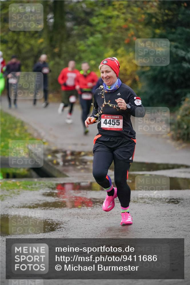 07.12.2025 - St. Pauli X-Mass-Run No. 15 Michael Burmester http://msf.ph/oto/9411686 07.12.2025 10:00:04 Laufen 15, 4455 meine-sportfotos.de