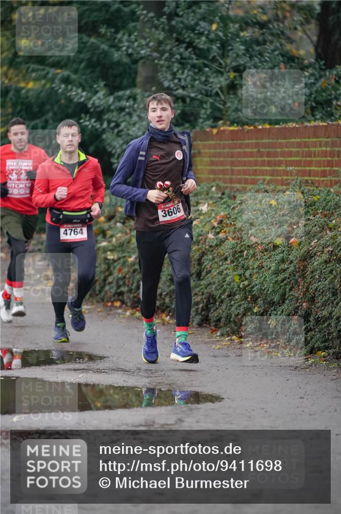 07.12.2025 - St. Pauli X-Mass-Run No. 15 Michael Burmester http://msf.ph/oto/9411698 07.12.2025 10:00:07 Laufen 4764, 3606 meine-sportfotos.de