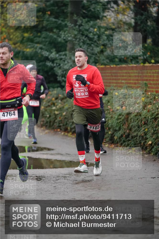 07.12.2025 - St. Pauli X-Mass-Run No. 15 Michael Burmester http://msf.ph/oto/9411713 07.12.2025 10:00:10 Laufen 5, 4764, 3103 meine-sportfotos.de
