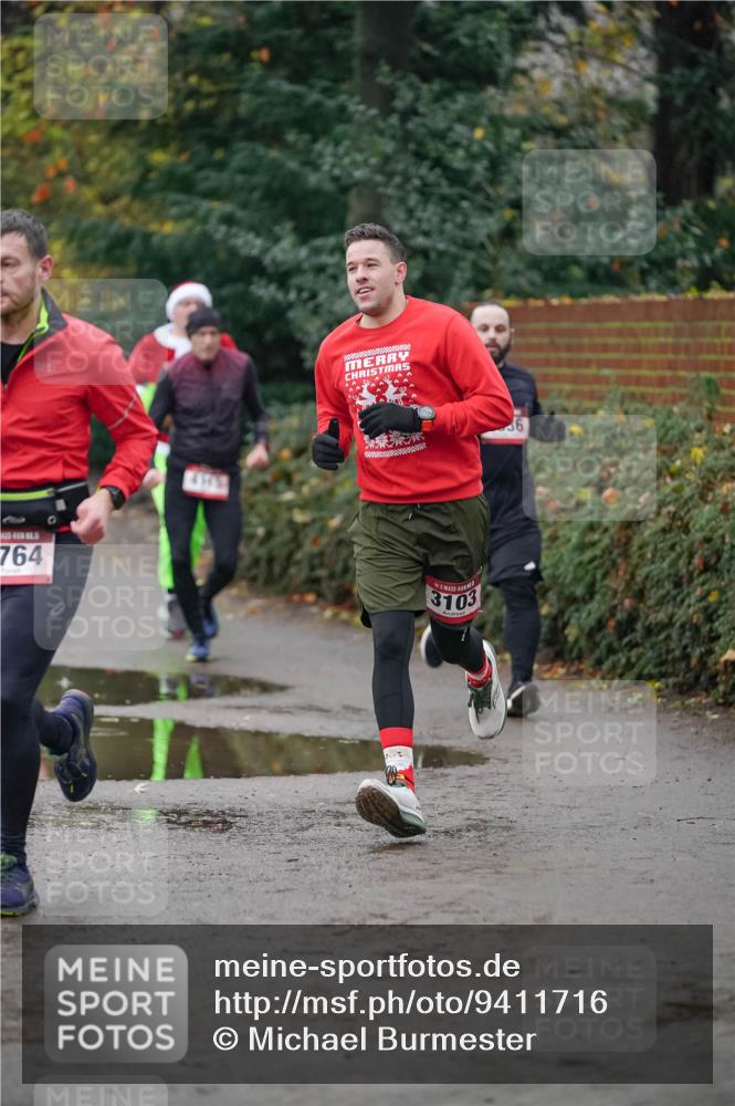 07.12.2025 - St. Pauli X-Mass-Run No. 15 Michael Burmester http://msf.ph/oto/9411716 07.12.2025 10:00:10 Laufen 764, 4145, 3103 meine-sportfotos.de
