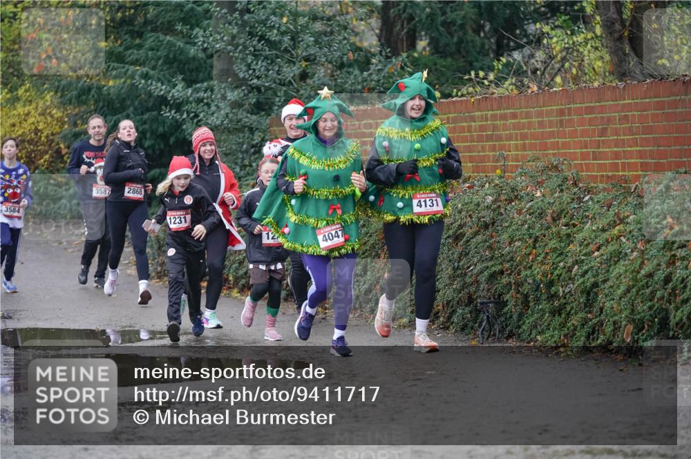 07.12.2025 - St. Pauli X-Mass-Run No. 15 Michael Burmester http://msf.ph/oto/9411717 07.12.2025 11:42:51 Laufen 3587, 2868, 3584, 1231, 4047, 4131 meine-sportfotos.de