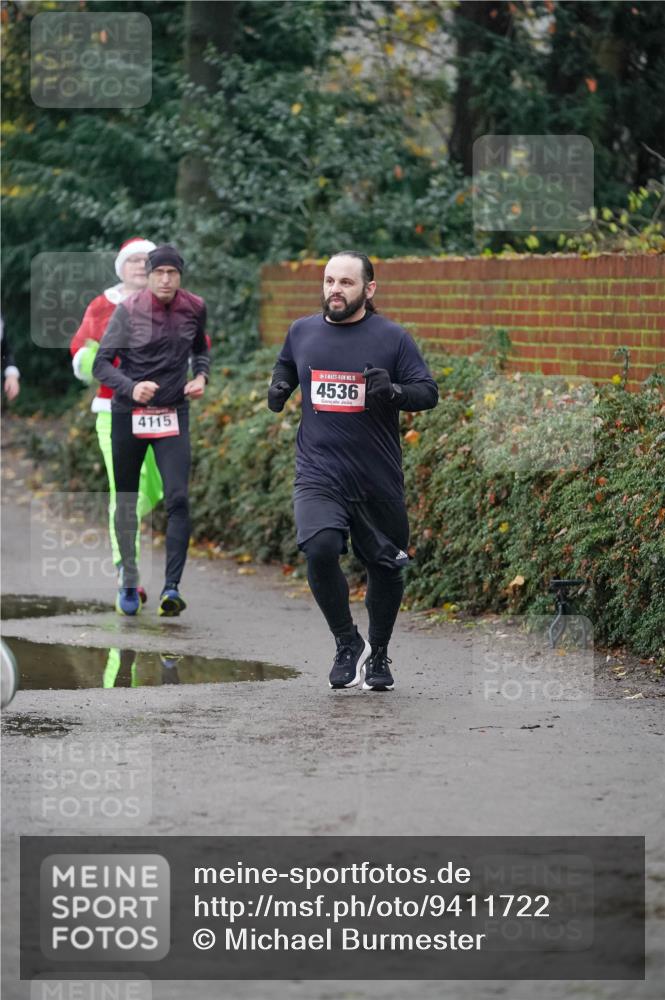 07.12.2025 - St. Pauli X-Mass-Run No. 15 Michael Burmester http://msf.ph/oto/9411722 07.12.2025 10:00:11 Laufen 4115, 15, 4536 meine-sportfotos.de