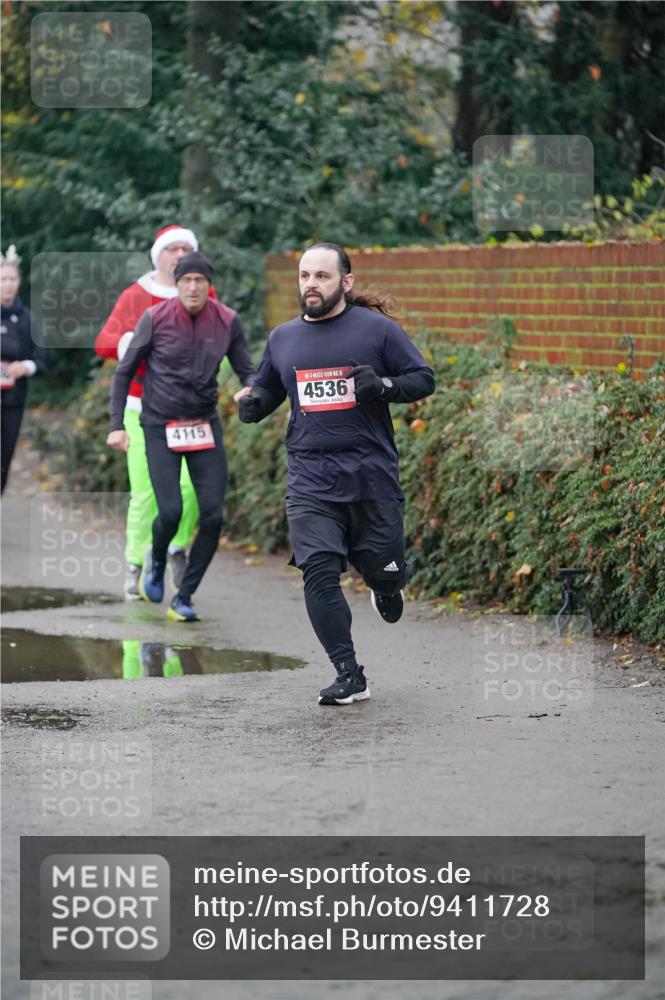 07.12.2025 - St. Pauli X-Mass-Run No. 15 Michael Burmester http://msf.ph/oto/9411728 07.12.2025 10:00:11 Laufen 4115, 15, 4536 meine-sportfotos.de