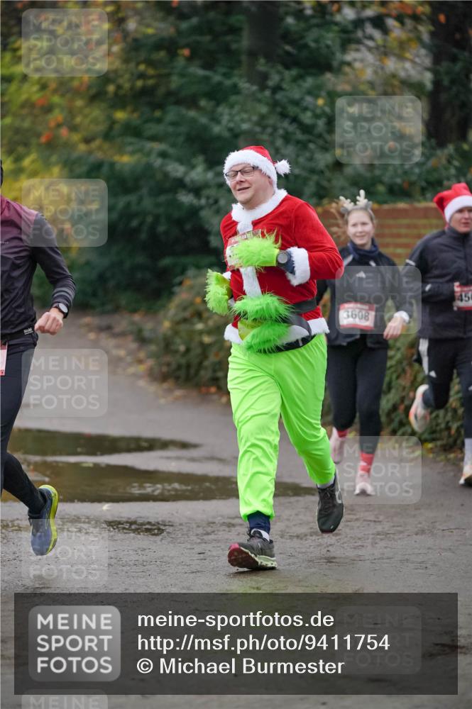 07.12.2025 - St. Pauli X-Mass-Run No. 15 Michael Burmester http://msf.ph/oto/9411754 07.12.2025 10:00:14 Laufen 3608, 45 meine-sportfotos.de