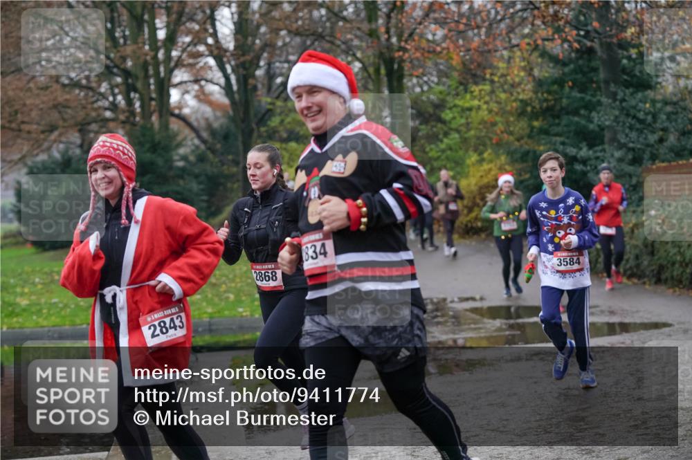 07.12.2025 - St. Pauli X-Mass-Run No. 15 Michael Burmester http://msf.ph/oto/9411774 07.12.2025 11:42:57 Laufen 2843, 2868, 834, 3584 meine-sportfotos.de