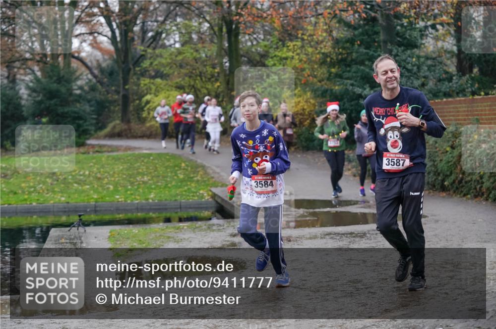07.12.2025 - St. Pauli X-Mass-Run No. 15 Michael Burmester http://msf.ph/oto/9411777 07.12.2025 11:42:57 Laufen 15, 3584, 3587 meine-sportfotos.de