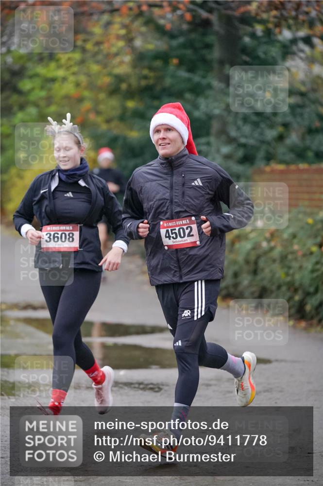 07.12.2025 - St. Pauli X-Mass-Run No. 15 Michael Burmester http://msf.ph/oto/9411778 07.12.2025 10:00:16 Laufen 5, 3608, 15, 4502 meine-sportfotos.de