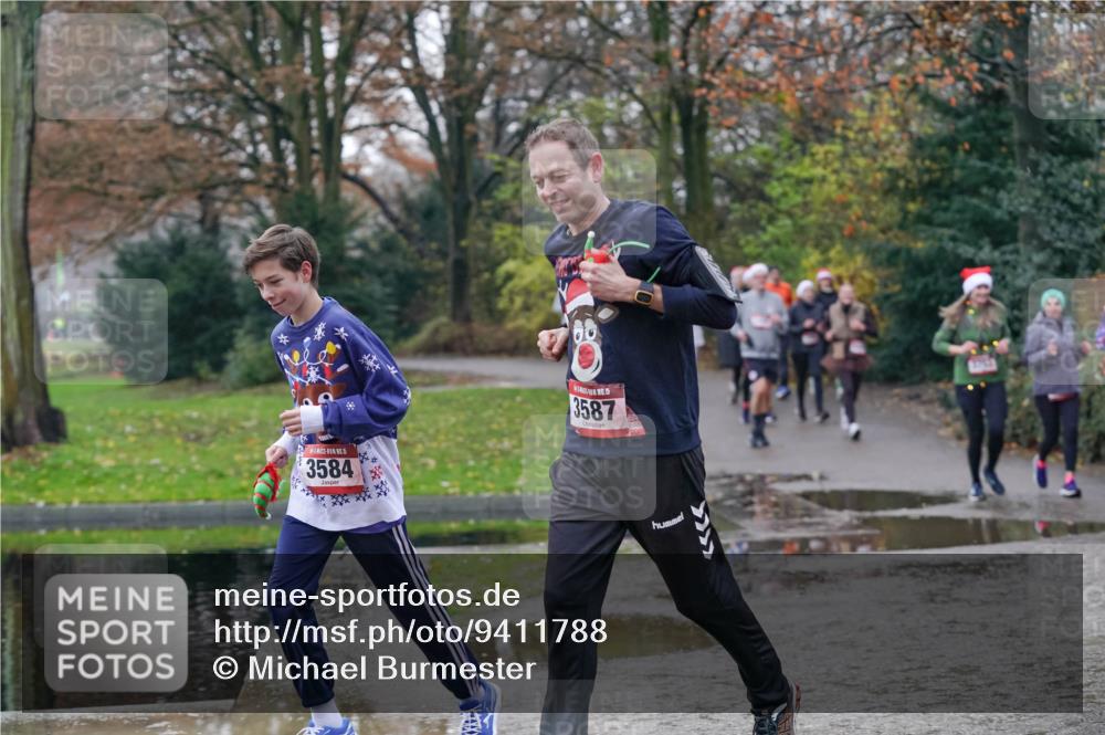 07.12.2025 - St. Pauli X-Mass-Run No. 15 Michael Burmester http://msf.ph/oto/9411788 07.12.2025 11:42:58 Laufen 15, 3584, 3587 meine-sportfotos.de
